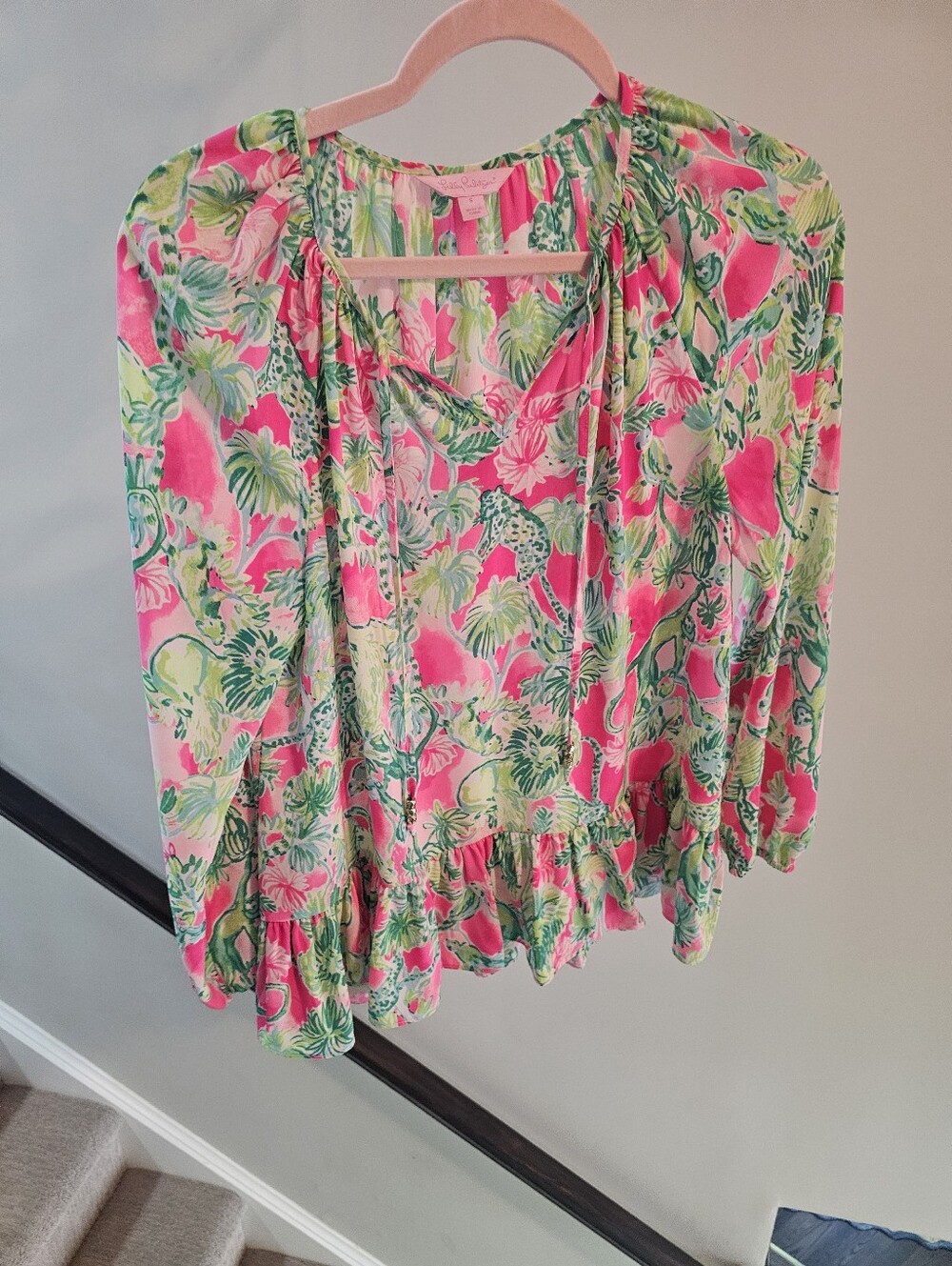 Lilly Pulitzer Tensley Blouse Size Small -Retails For $188